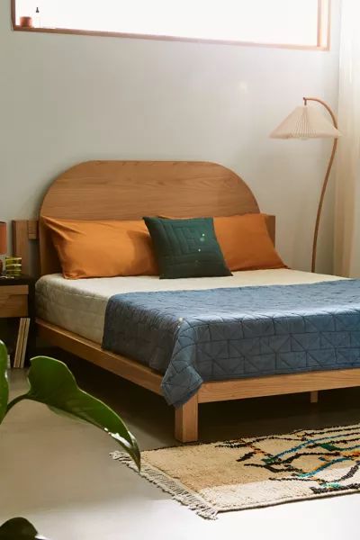 Armand Bed | Urban Outfitters (US and RoW)