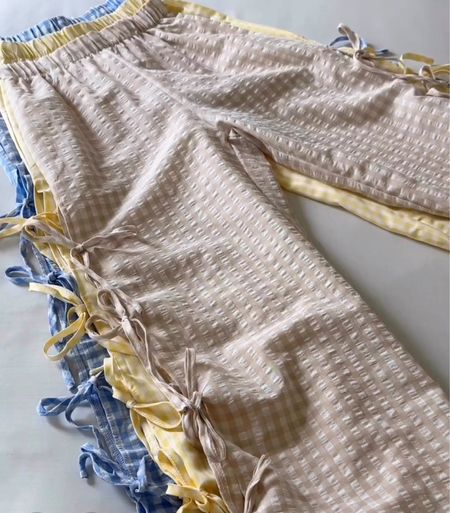 Amazon finds
Linen pants 
Amazon gingham pants 
Summer outfits 

#LTKFindsUnder50 #LTKActive #LTKStyleTip