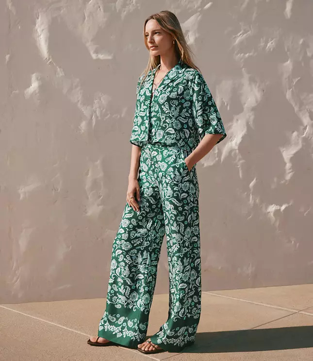 Fluid Pull On Wide Leg Pants in Floral Twill | LOFT