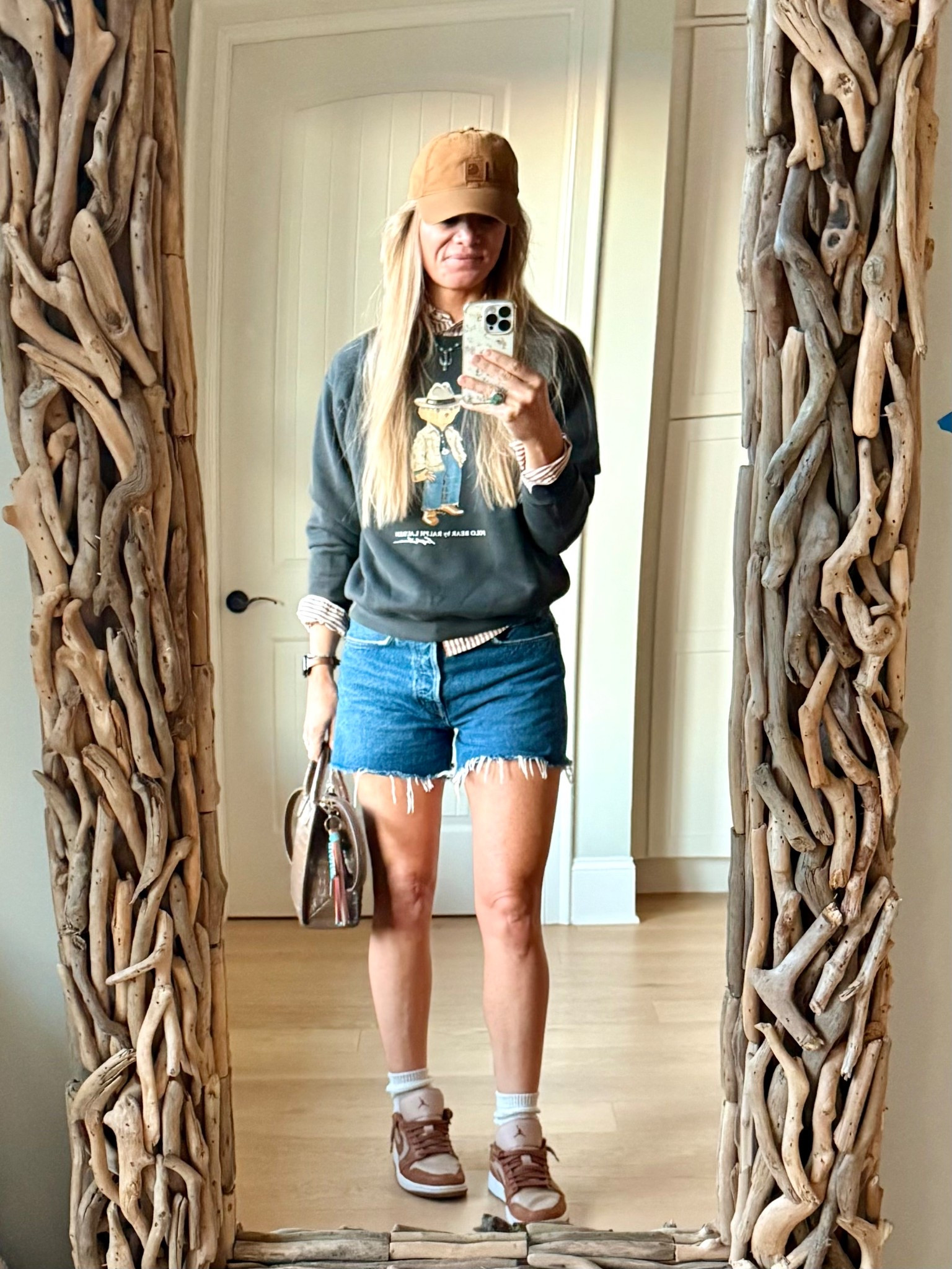 Fall shorts outfit

Size reference 5’ 9” 140 lbs

Polo Bear sweatshirt- medium

Stripe button down - large
(Old Walmart)

Cutoff denim shorts - 27

Low top sneakers - sized up 1/2 size




Ralph Lauren. Denim shorts outfits. Transitional outfits. Sweatshirt and shorts outfit. Jordans. Sneakers and shorts outfits. Casual fall outfits. 

#LTKStyleTip #LTKTall #LTKOver40
