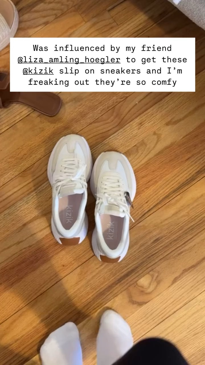 Was influenced by my friend @liza_amling_hoegler to get these @kizik slip on sneakers and I’m freaking out they’re so comfy