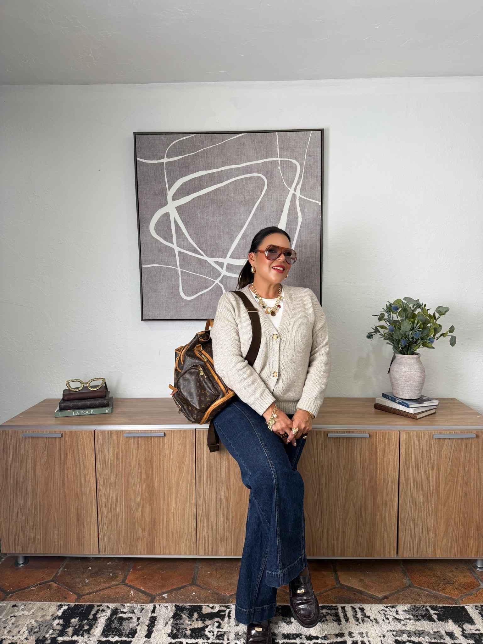 Keeping it classic with a cardigan today! This is last years version of Walmart’s Time and True cardigan but I have linked this years version for you. It’s less than $12!

Size L
*Unable to link LV backpackk

#LTKBeauty #LTKMidsize #LTKootd