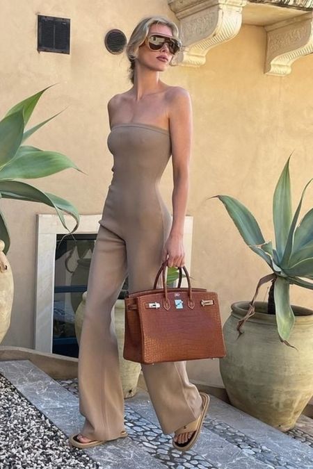 Shop Elsa Hosk strapless jumpsuit, tan designer sandals, leather top handle or bag shield tinted sunglasses #ElsaHosk #CelebrityStyle


#LTKStyleTip #LTKSaleAlert #LTKWorkwear