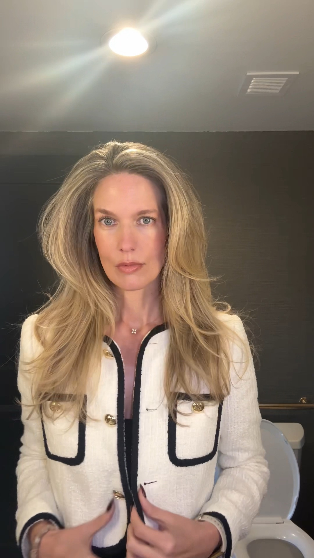 Wavytalk 1.5 Inch Round Brush Hair Tutorial #hairtools #thinninghair #hairstyles #blowout #wavytalk

#LTKBeauty #LTKFindsUnder50 #LTKSaleAlert