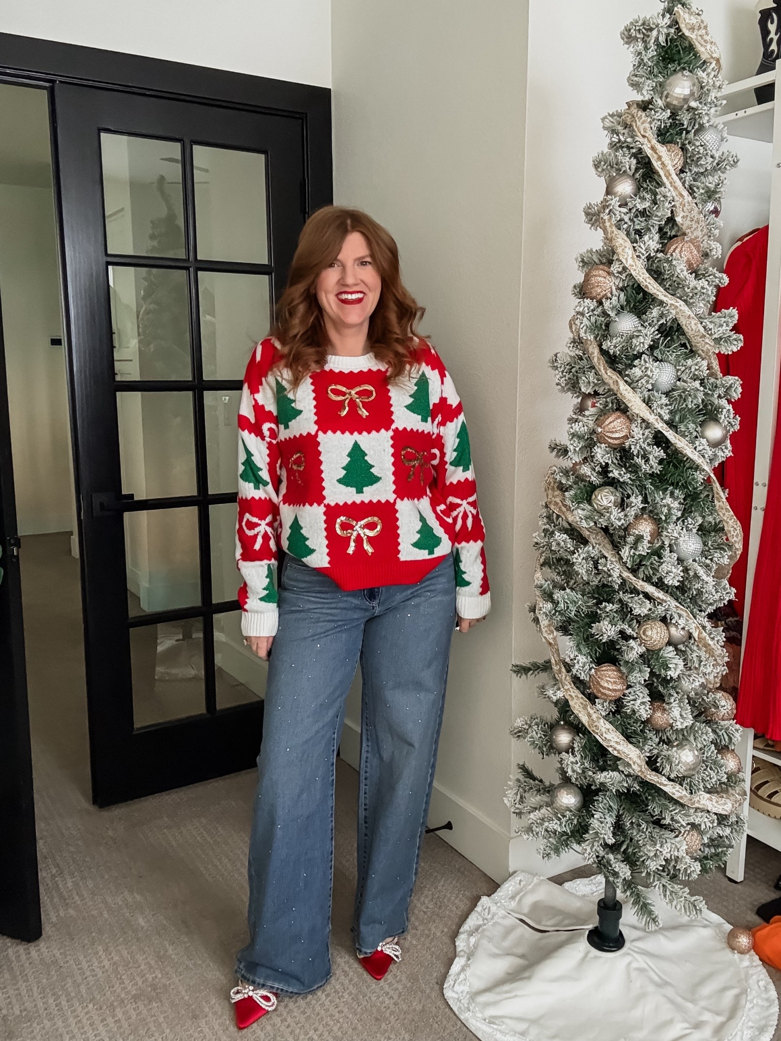 Walmart holiday outfit. Size medium. 

Holiday sweater. 

#LTKFindsUnder50 #LTKHoliday #LTKPetite