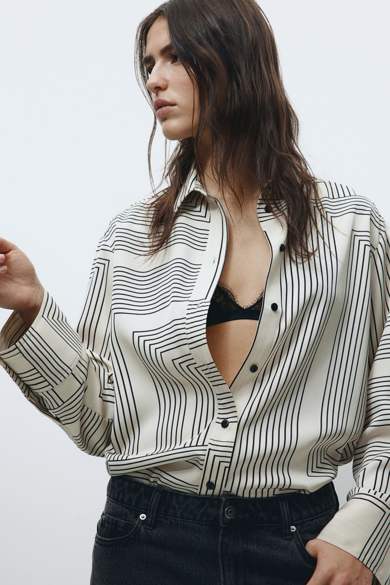 Twill blouse | H&M (UK, MY, IN, SG, PH, TW, HK)