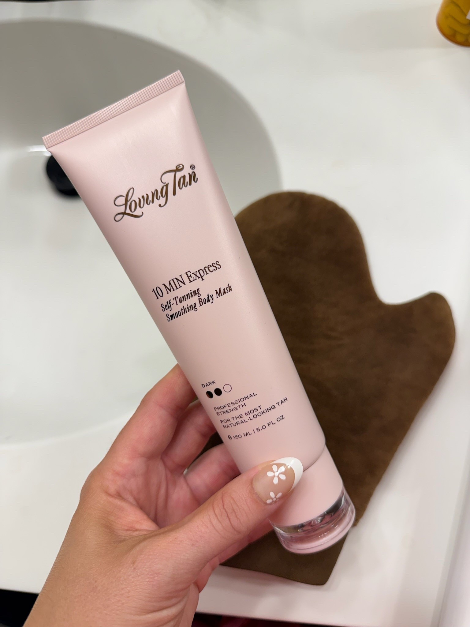 Get that instant glow with this body mask! It's quick and easy for a perfect tan. #quicktan #amazonfinds
 

 #LTKselfcare #LTKSeasonal #LTKBeauty
