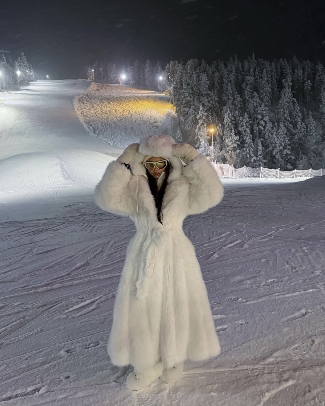 Faux fur coats are my obsession this season, and this one’s from @nakedwardrobe ❄️🤍

#LTKwinter #LTKluxury