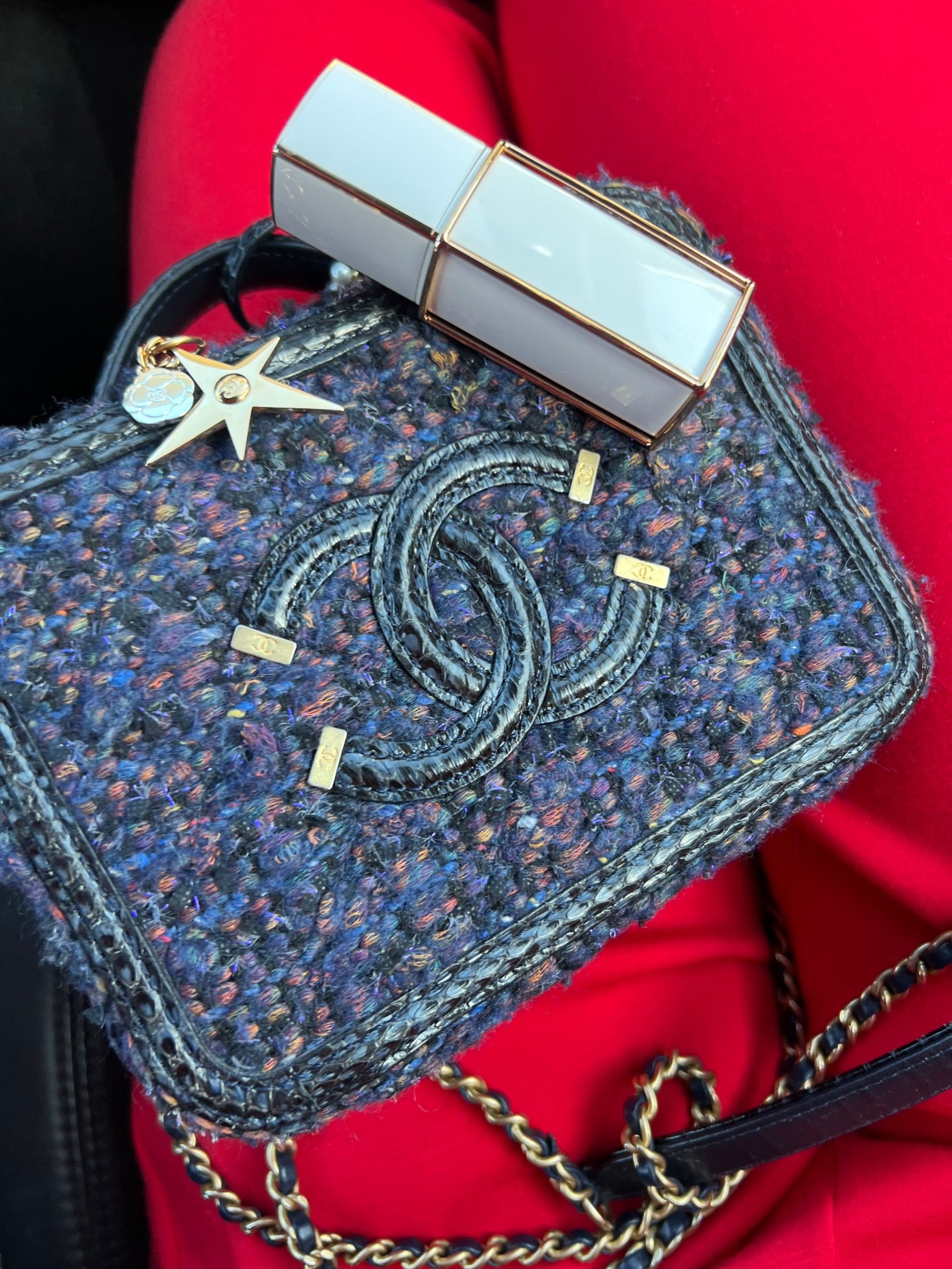 @chanelofficial 

#styled #funfinds

#LTKootd #LTKBeauty #LTKSeasonal