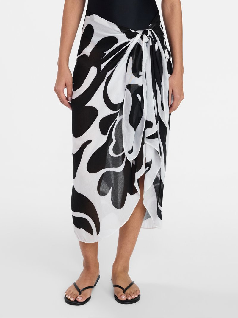Time and Tru Women's Printed Pareo, One Size, Abstract Floral Winter White | Walmart (US)