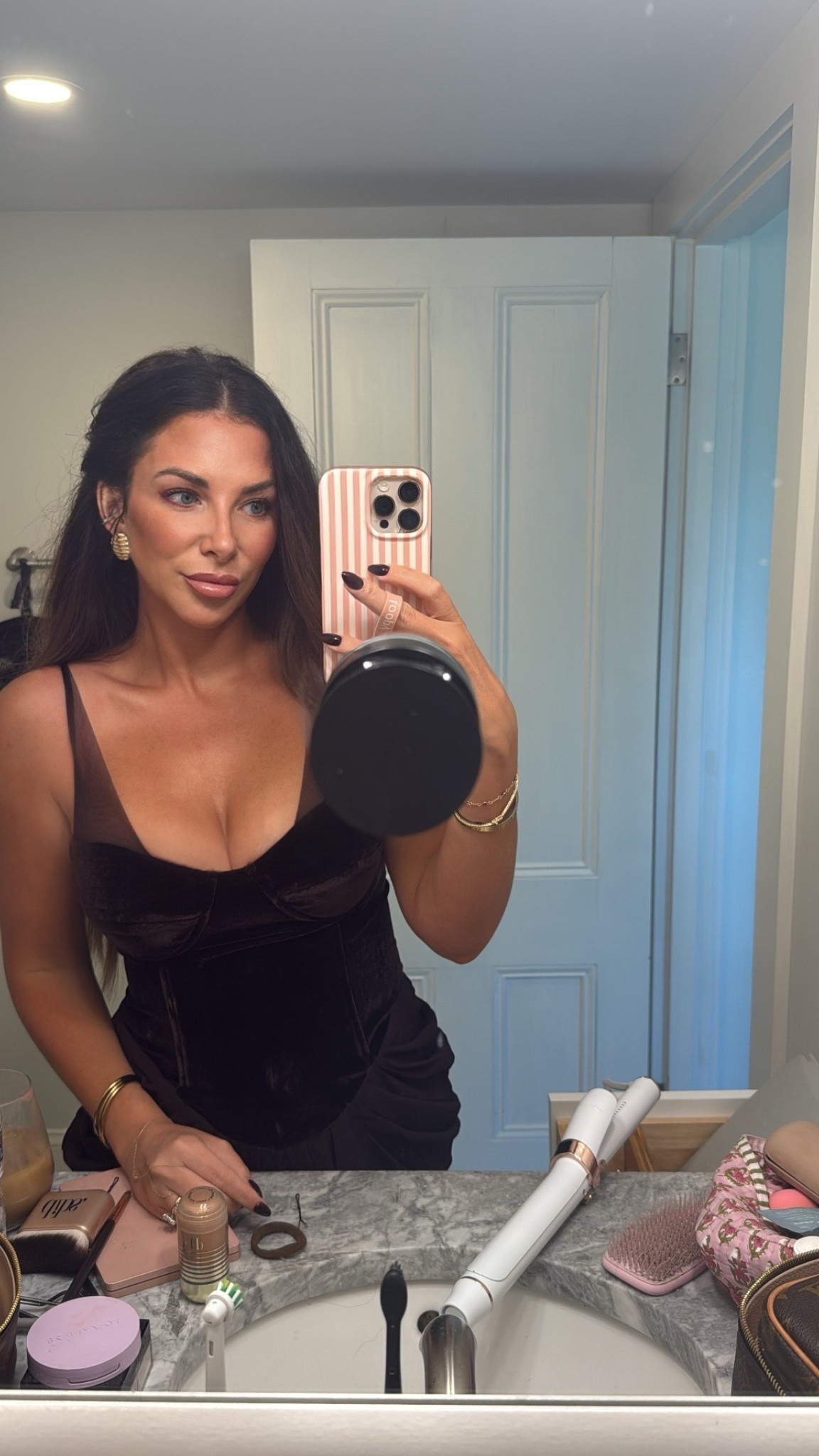 Full glam for wedding guest: 

Flawless filter - 4 
Color corrector - light medium peach 
Haus Labs - 200 
Cream bronzer - happy soul 
Powder- cherry blossom 
Bronzer - natural 
Sculpt shaping balm - silhouette 
Pocket blush - toasted teddy  
Liner - tea time
Lipstick - Sam
Gloss - kiss 
Body glow - shade high toad highlight 

#LTKBeauty #LTKWedding #LTKSeasonal