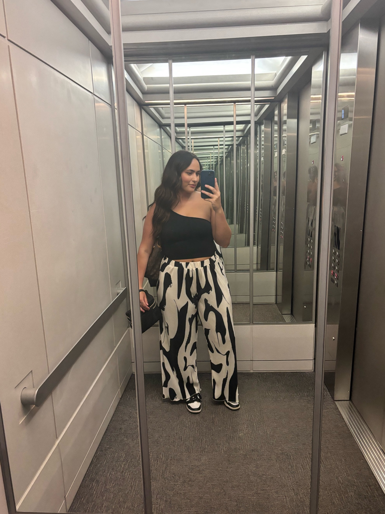 we love a funky pant💃🏼

#LTKMidsize #LTKFindsUnder50 #LTKPlusSize