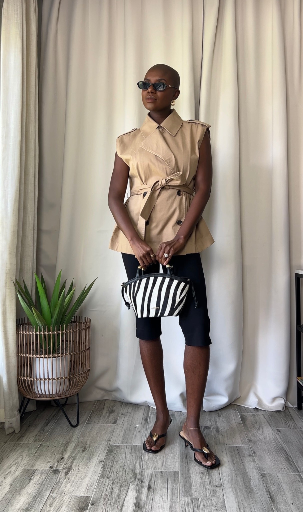 90’s minimalist pieces from Ann Taylor! black capri pants and belted trench vest and black kitten heel sandals with a zebra print purse  

#LTKmomlife #LTKWorkwear #LTKdayinmylife