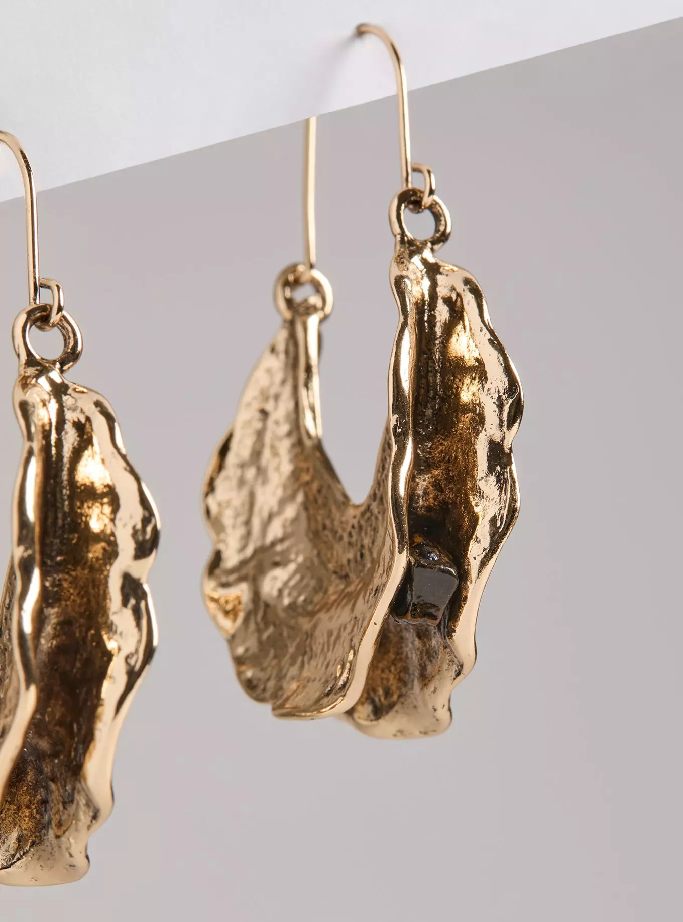 Hammered Crescent Hoop | Torrid (US & Canada)