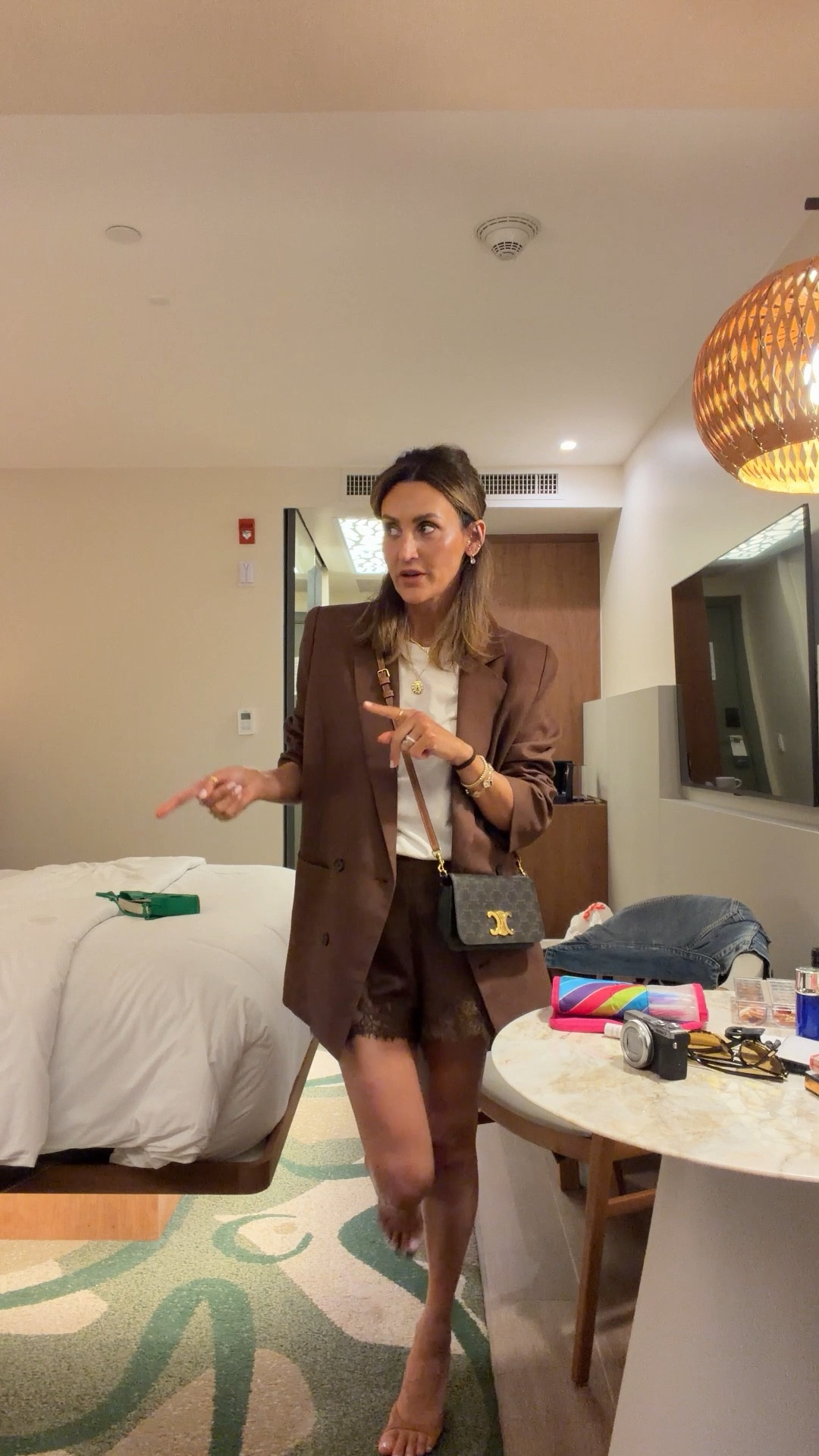 The blazer that is built for repeat outfits🤎 shop the look with code SPRING20

#LTKTravel #LTKootd #LTKSaleAlert