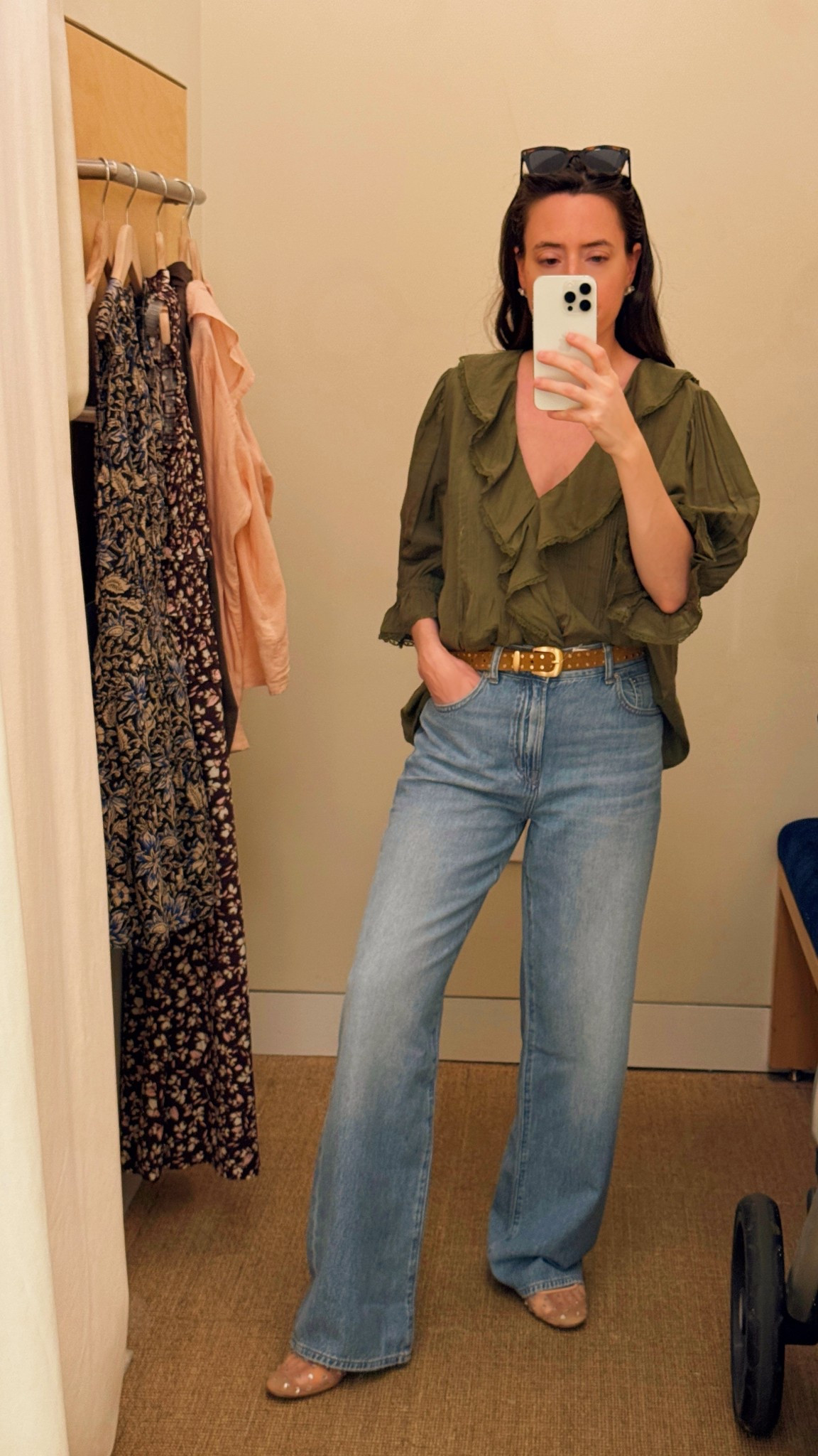 Madewell new for fall 🍂🍁☕️ These have always been my favorite jeans at Madewell, I am wearing this new wash in size 25