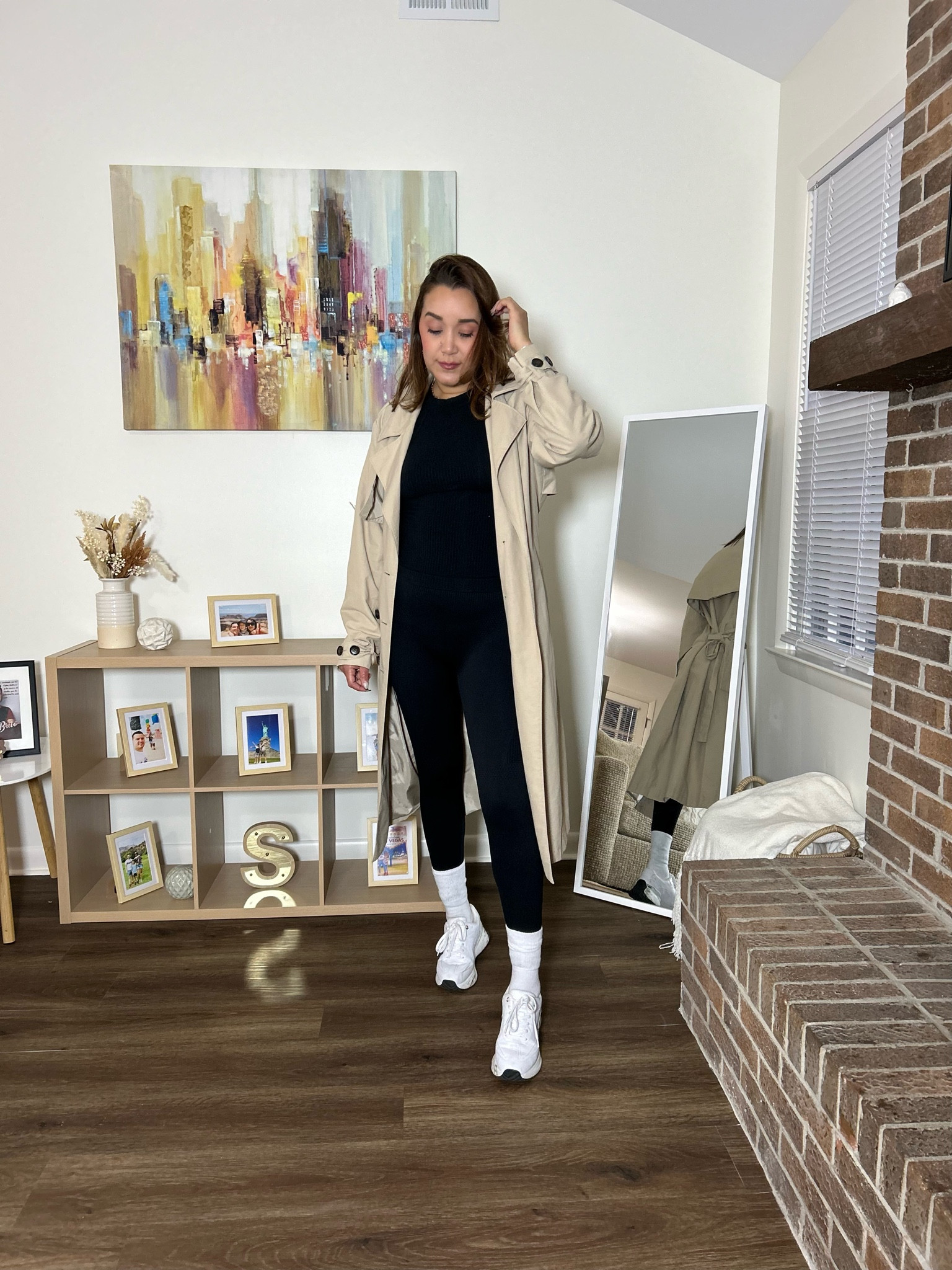 Crop top size M
Legging Size M
Coat size L