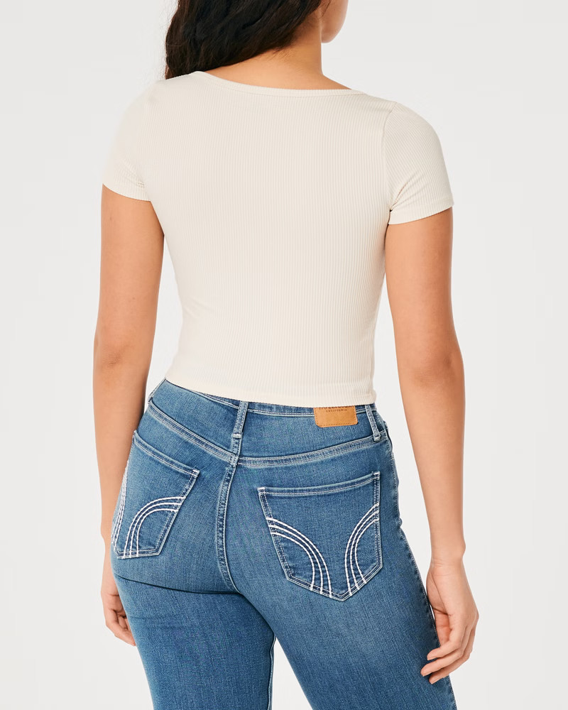 Seamless Ribbed Fabric Sweetheart Baby Tee | Hollister (US)