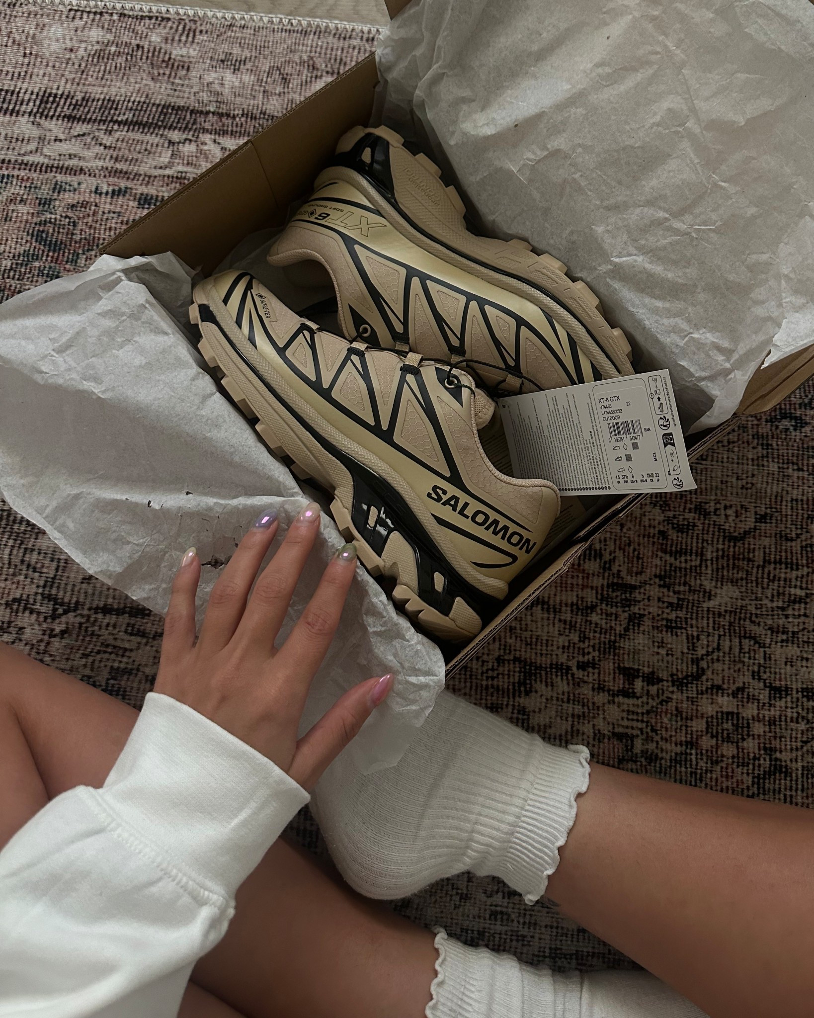 Salomon XT-6 Gore-Tex in safari!! 🤍👟 fall sneakers(!!)

#LTKStyleTip #LTKShoeCrush