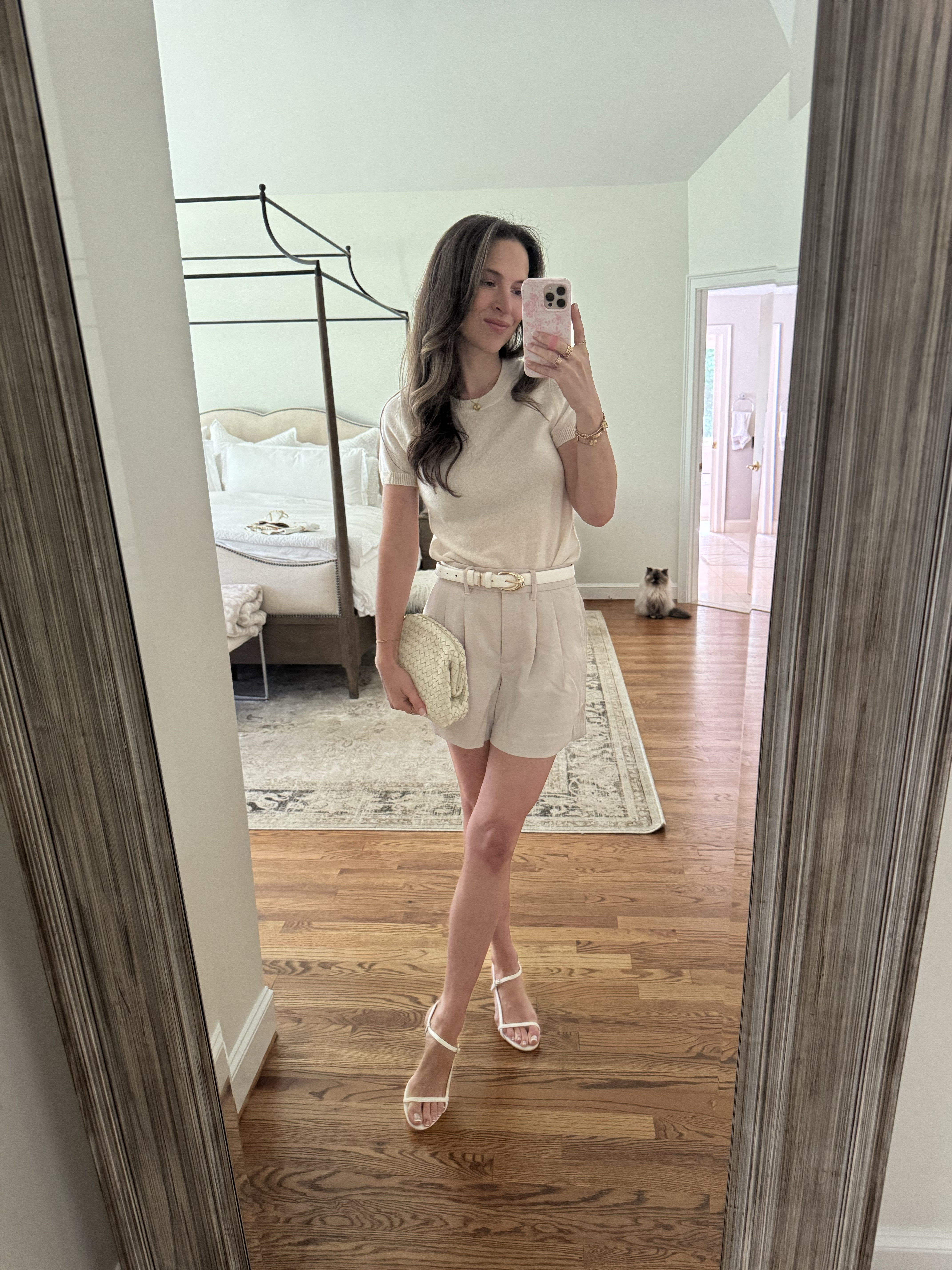 Date night ready in buttery soft cashmere + elevated crepe shorts 🤍 Finally feeling like myself again in clothes that make me feel put together! The white clutch was the perfect finishing touch. Links to recreate this look are ready! All pieces run true to size, wearing XS in cashmere tee and size 2 in shorts. ✨ #QuincePartner @onequince