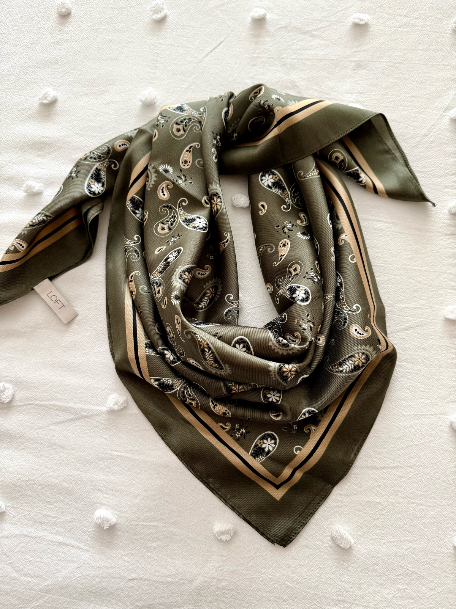 I just love scarfs! So cute and versatile! And this one is perfect for fall and on sale now! 


Fall scarf, fall accessories, Olive scarf

#LTKSeasonal #LTKmomlife #LTKSaleAlert