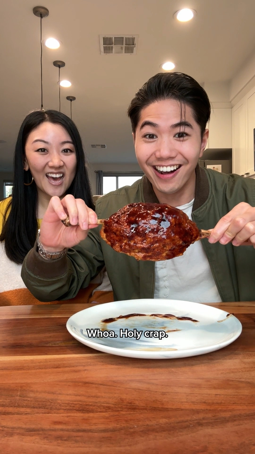 Today, we're making Luffy's favorite, meat on the bone. Start by tuliping our drumsticks, then add some salt, pepper, egg, breadcrumbs, and assemble. Throw them in the oven at 400°F
for 20 minutes, and we're done!
#animefood #easyrecipe #amazonfinds #mealprep

#LTKVideo #LTKhome