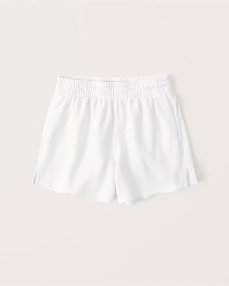 Sunday Shorts | Abercrombie & Fitch (US)