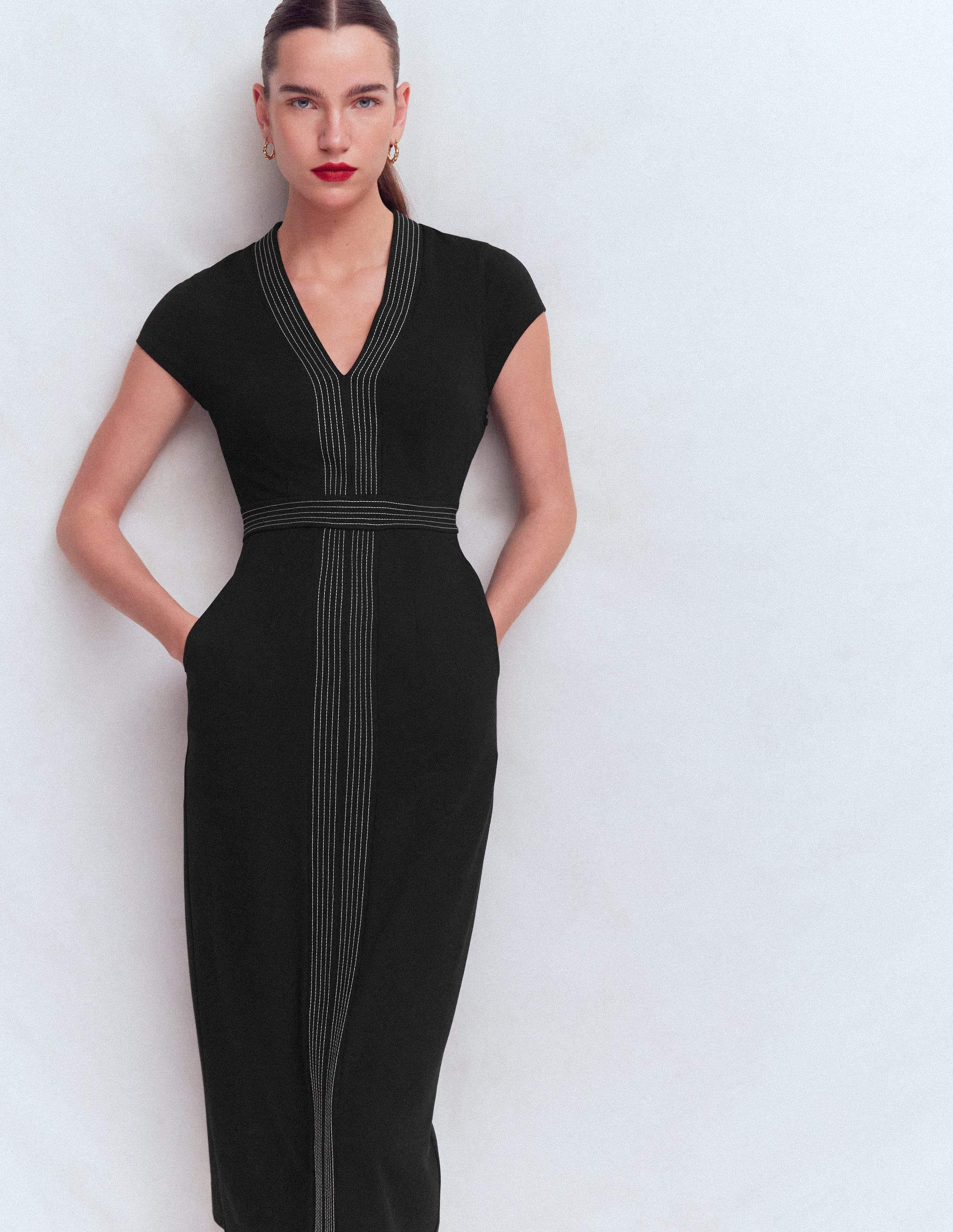 Topstitch V-neck Ponte Dress-Black | Boden UK
