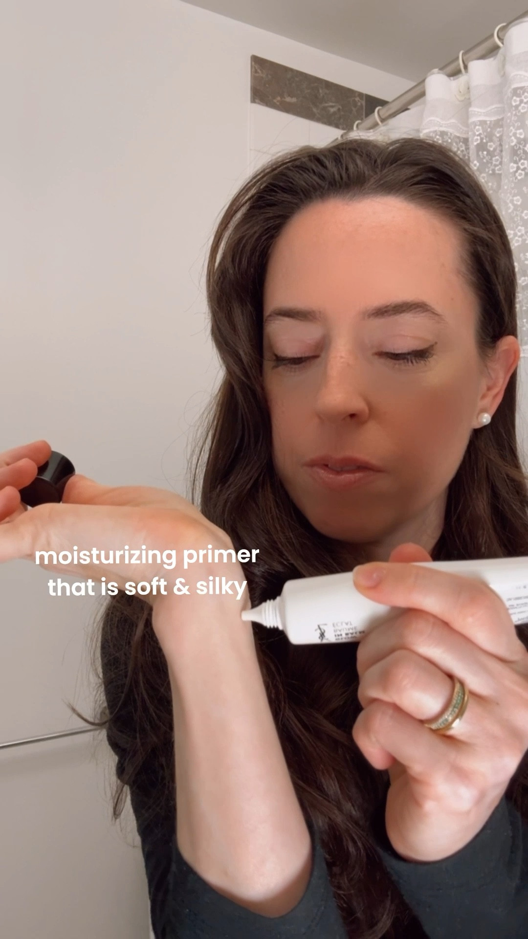 Moisturizing primer that is also soft and silkyy

#LTKBeauty