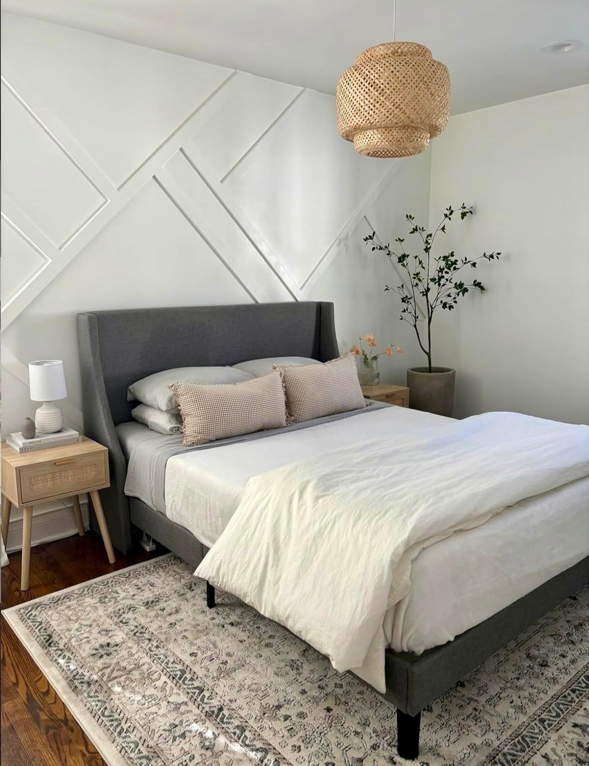 Neutral Coastal Bedroom featuring very affordable furniture & decor!

#LTKSaleAlert #LTKHome #LTKFindsUnder100