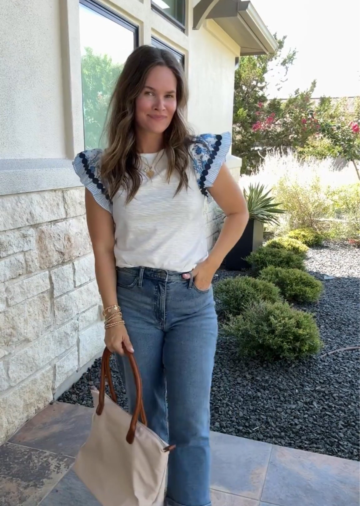 This Amazon top is absolutely adorable! It’s so easy to style and the pop of blue is perfect for summer!

#LTKdayinmylife #LTKootd #LTKgrwm