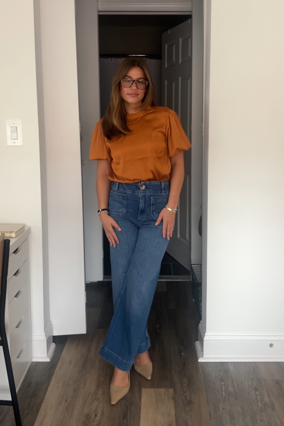 wearing an XS in the top, 25 in the denim, and shoes TTS

#LTKitbag #LTKSeasonal #LTKworkwear