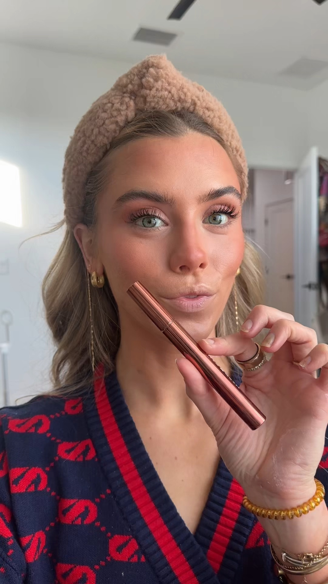 peel off lip stain that’s under $10 🤯 this is great to use as a lip liner because you’ll get that long lasting color!! 

#peelofflipstain #peelofflipliner #hardcandymakeup #peelofflipliner #liplinerstain @Hard Candy

#LTKgrwm #LTKselfcare #LTKBeauty