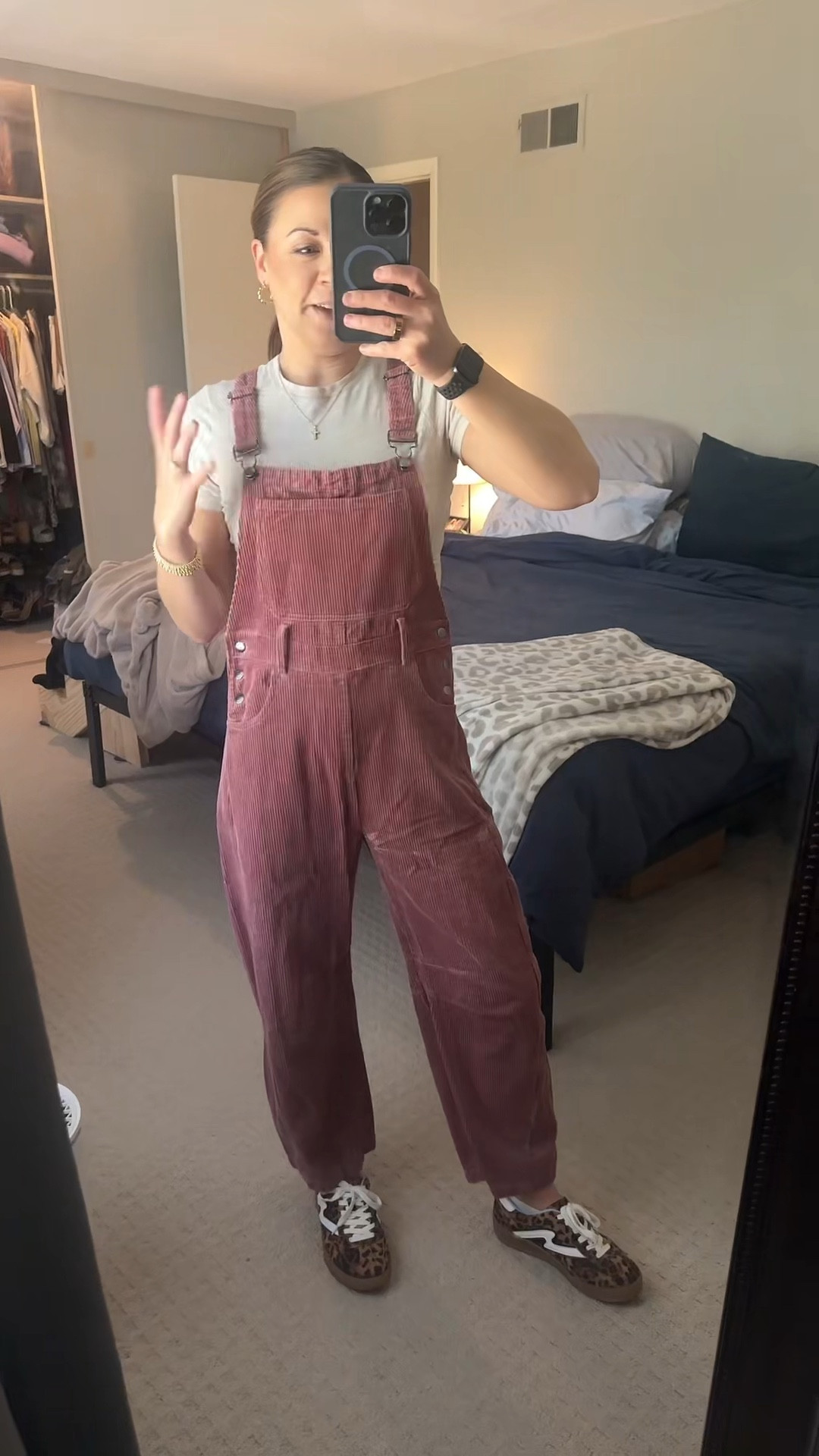 These are my fave overalls 🩷

#overalls #pink #springsclothing 

#LTKSpringSale #LTKootd #LTKspring