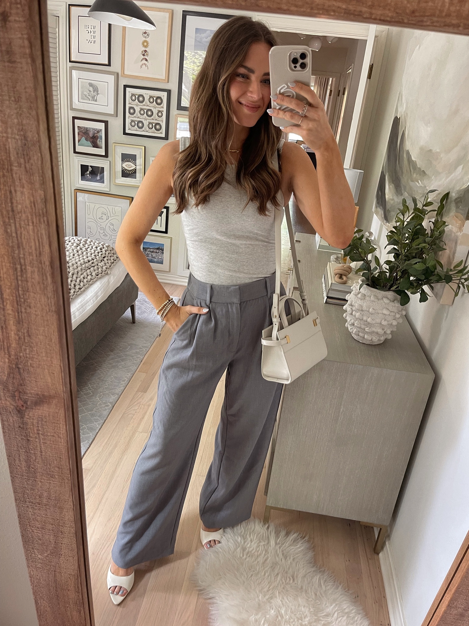 Love an all neutral outfit! I'm wearing a size S in the bodysuit & a 25R I'm the pants. // abercrombie, monochromatic outfit, fall outfit