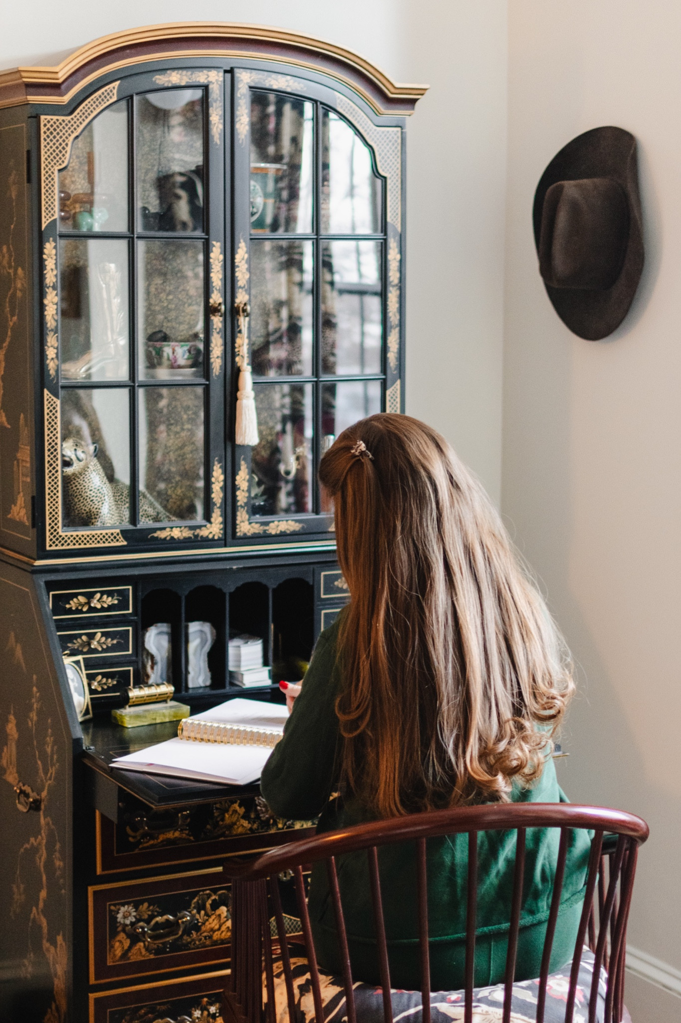 Finally settled on my word of the year, three weeks in: cultivate. It seems to encompass everything I’m hoping for in 2025… cultivating a flourishing, focused business, cultivating a home I’m happier with, cultivating a schedule with more room to breathe, and so on. And I wrote it down right at the front of my @thedaydesigner to make sure I stay aligned towards that goal. 

I recently talked about why I love @thedaydesigner on my blog and included my code, heatherbien15, which will save you 15% on any purchase from the Day Designer, including notebooks, padfolios, etc.

 #daydesigner #ltk #daydesignerpartner 

#LTKSeasonal #LTKHome