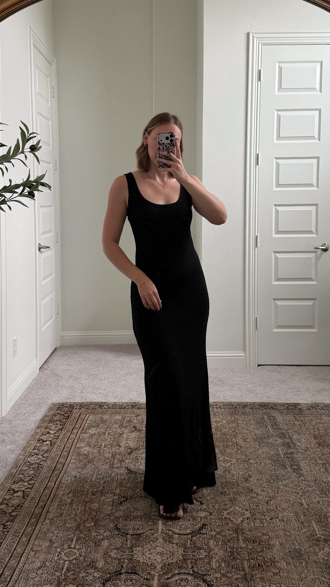 Perfect stretchy dress for all year long! Wearing a size 6, but think I could have done a 4 since it’s so stretchy! #showpo @showpo

#LTKootd #LTKmomlife #LTKvlog