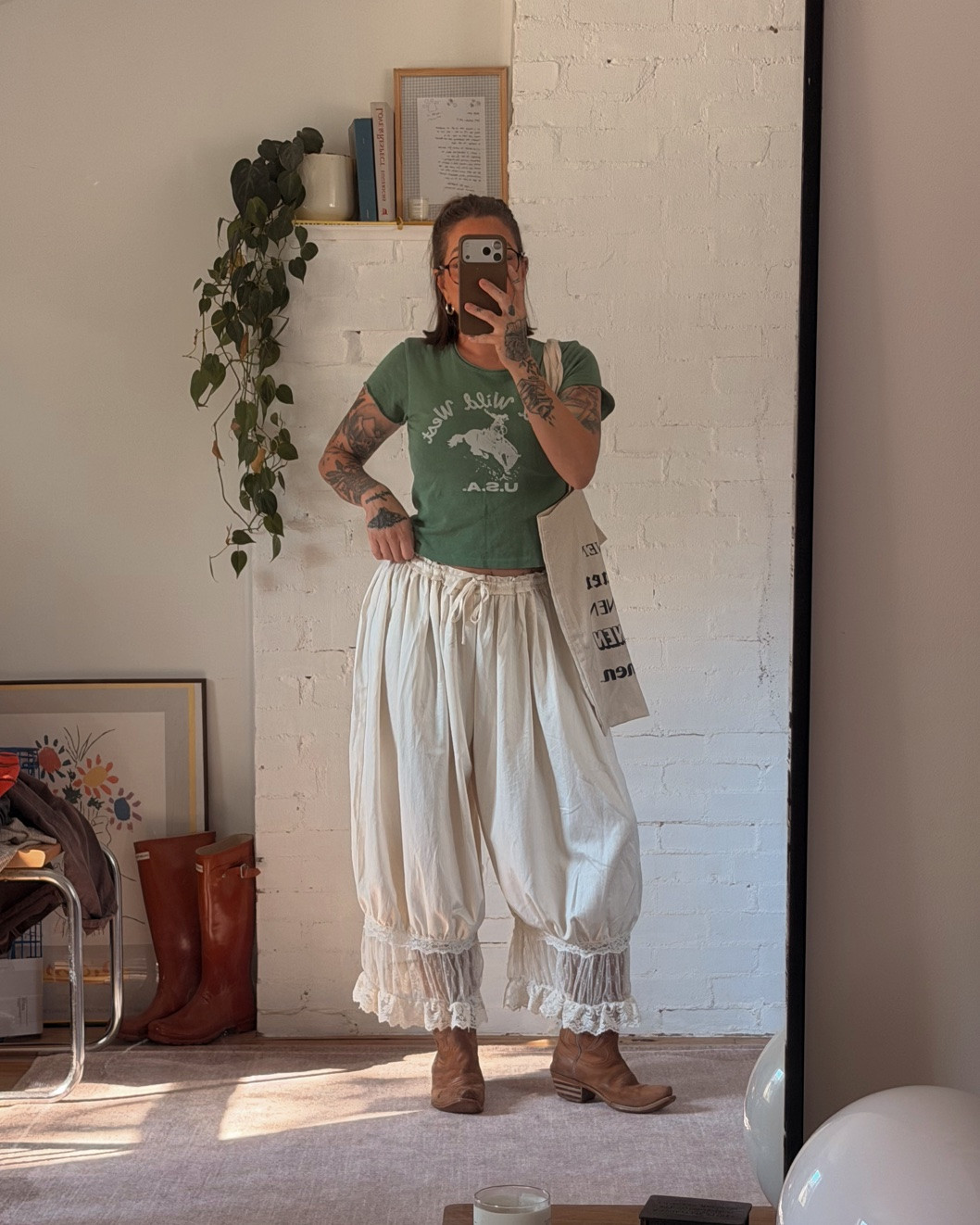$40 fp bloomer dupes !!! i love wearing my bloomers with a cute baby tee and cowboy boots!! wearing a size small (US 4) in the bloomers but i could have done a 2! i can’t link the shirt but its @junkfoodclothing! i’m wearing a small in that too ◡̈

#LTKgrwm #LTKmomlife #LTKdayinmylife