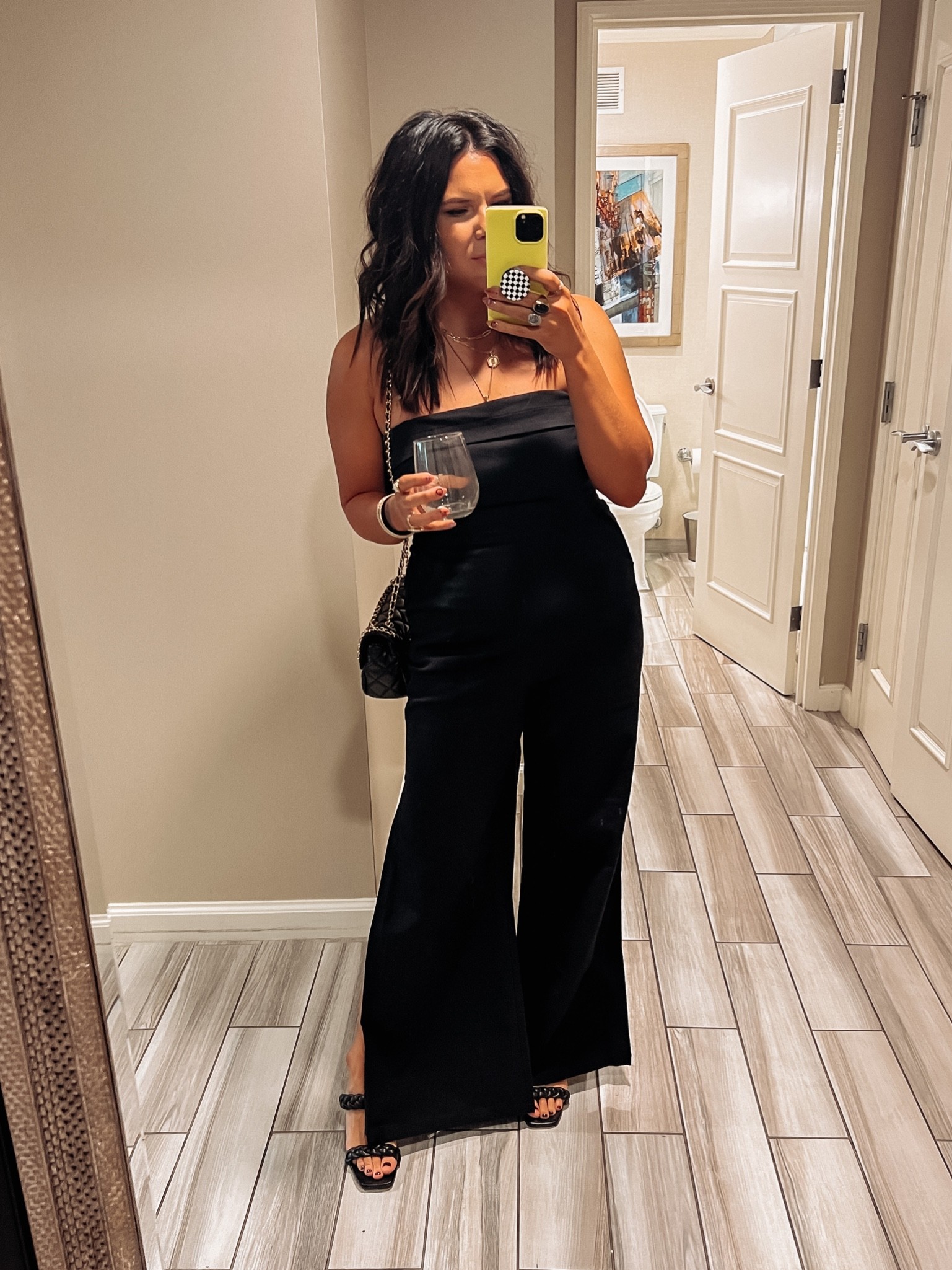 Wearing a large


#LTKstyletip #LTKCon #LTKunder100