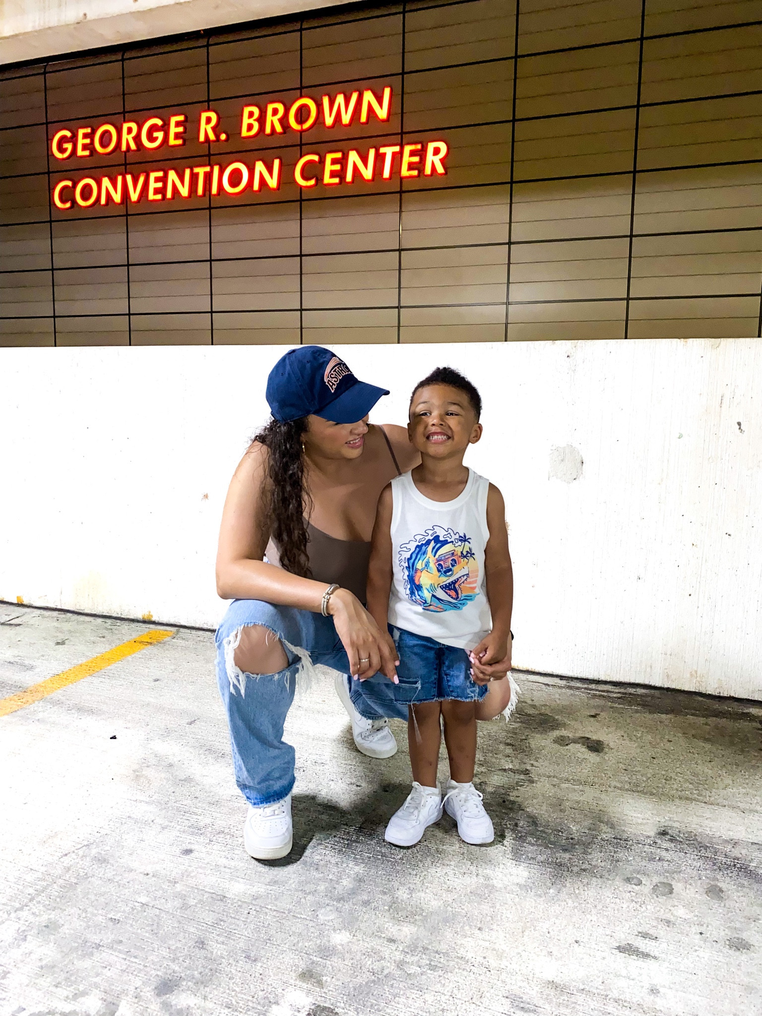 Astros Baseball Game Outfits for Toddlers and Mama! This was cute casual and kid friendly! 

Baseball Game Outfits 
Kids Baseball Game Outfits 
Slims Body suit 
Abercrombie jeans 
Curvy Jeans 
Air Force Ones 
Toddler Summer Outfits 
Kids Summer Outfits 
Tall Girl Jeans 
Mom Outfit 
Mom Jeans 
Kids Shoes 
Kids Denim Shorts 
Kids Summer Style 
Baseball Hats 
Astros Baseball Outfits

#LTKkids #LTKfamily #LTKcurves