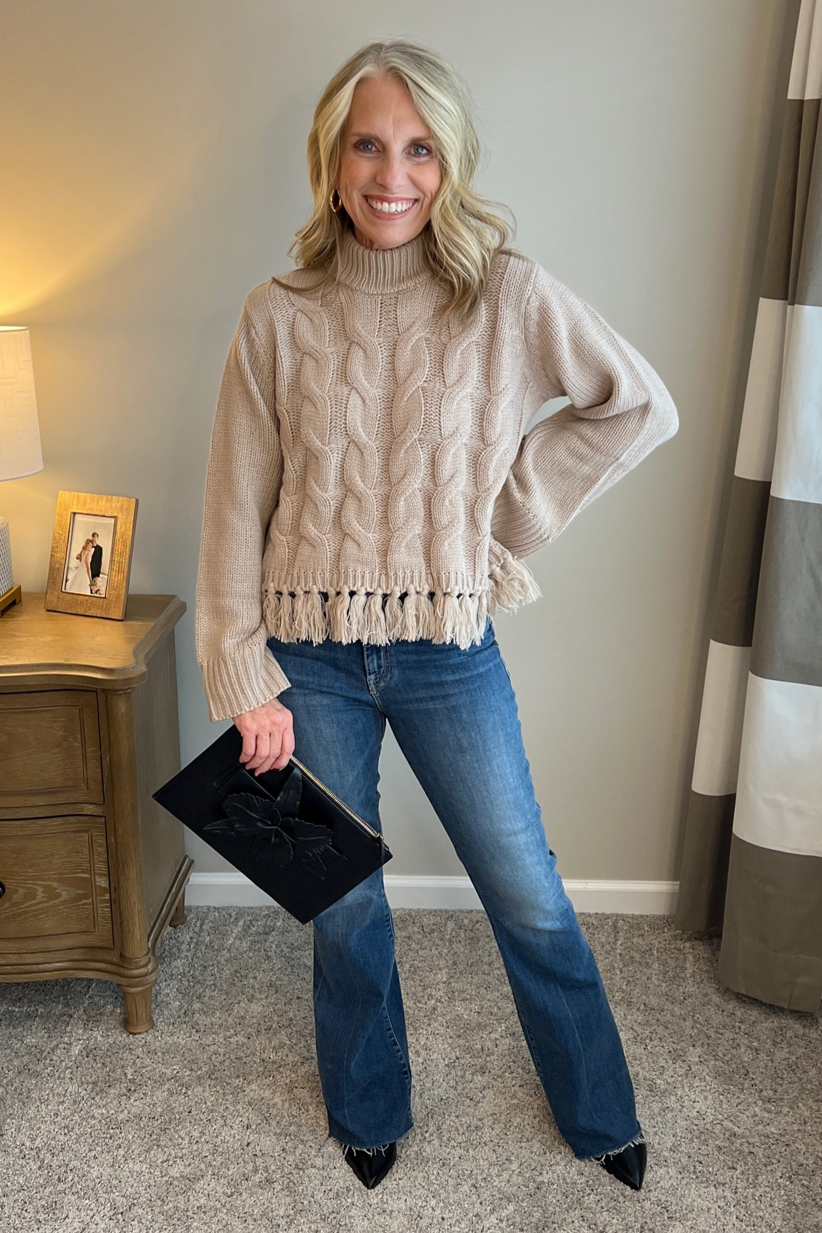 I haven’t been this excited about a sweater in a long time. It’s perfect in every way. Fringe✔️ Cable Knit ✔️ Super Soft ✔️
Perfect for date night, girls night or any time you want to feel cute 

#LTKStyleTip #LTKOver40