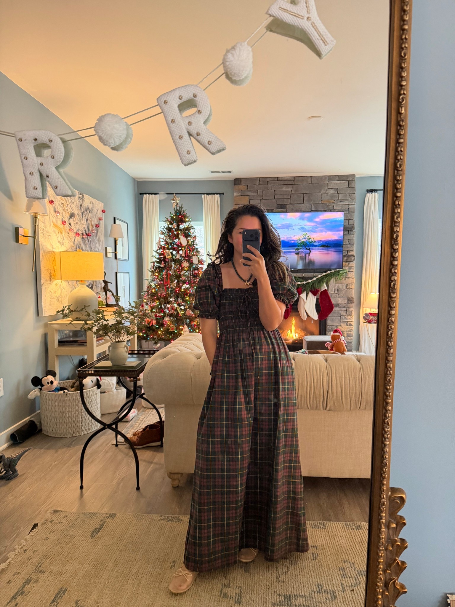 Christmas Eve outfit ❤️🎁 


Petite friendly
Petite style 

#LTKmomlife #LTKHoliday