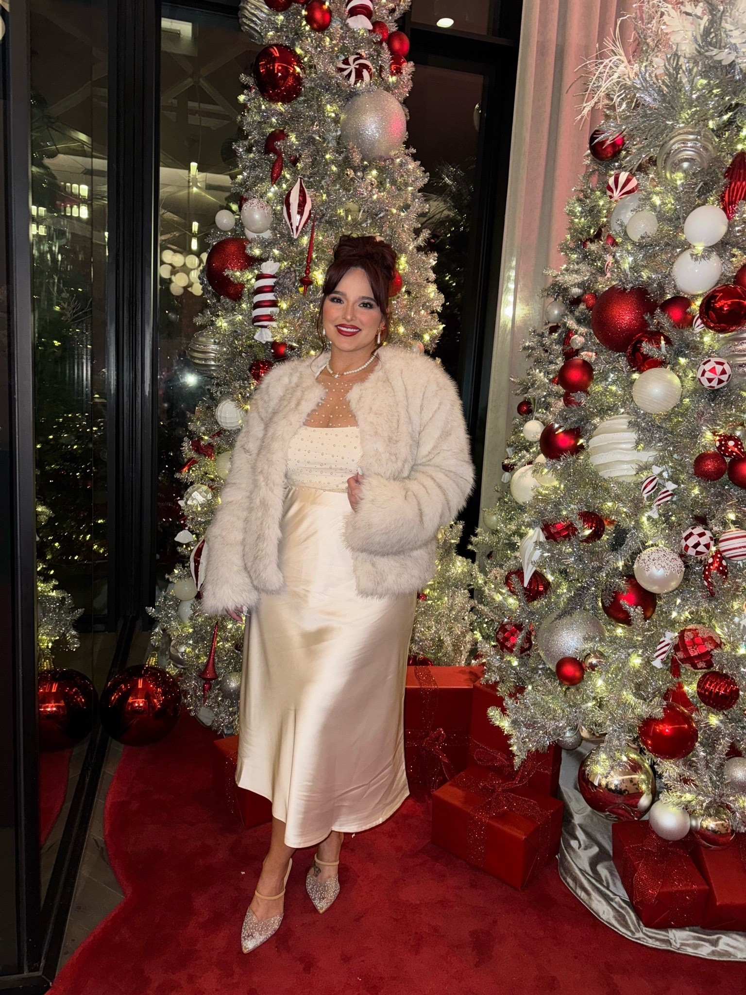 Skirt: XL | tube top: XL | pearl top: XL | jacket: L 

#LTKMidsize #LTKStyleTip #LTKHoliday