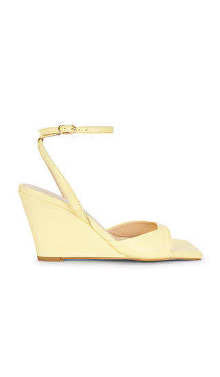 ALOHAS Riya Sandals in Yellow. - size 39 | Revolve Clothing (Global)