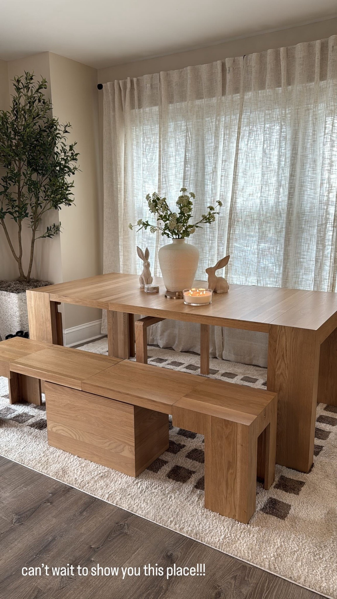 DINING ROOM STYLE

bunnies - hobby lobby
vase - HomeGoods
florals - older target 
tree pot - hobby lobby

Dining room style, transformer table, hostess, dining, organic modern, home decor, Easter decor, table styling, eat in kitchen, dining.

#LTKHome #LTKStyleTip #LTKFamily