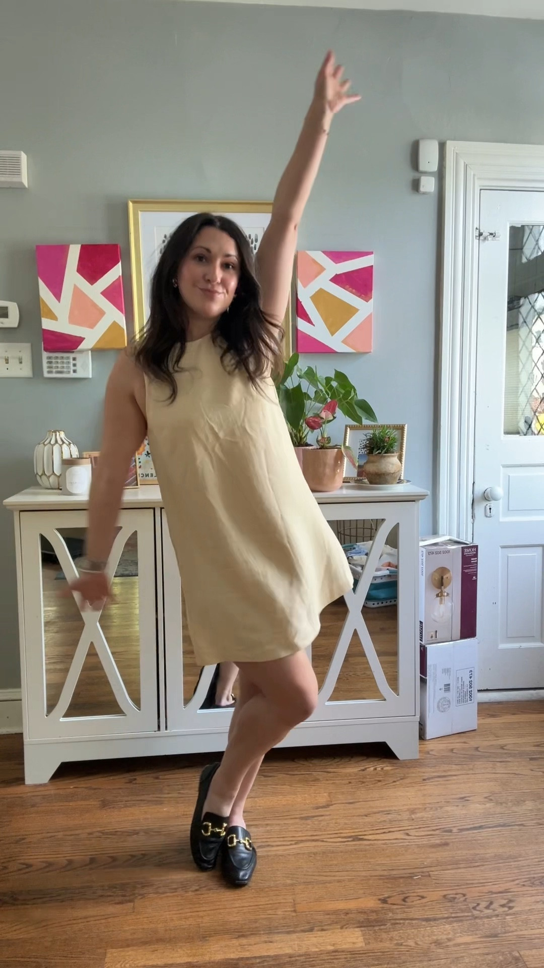 Hopping on the butter yellow trend 💛 Linking my dress + more from this trend!



#LTKMidsize #LTKFindsUnder100 #LTKStyleTip