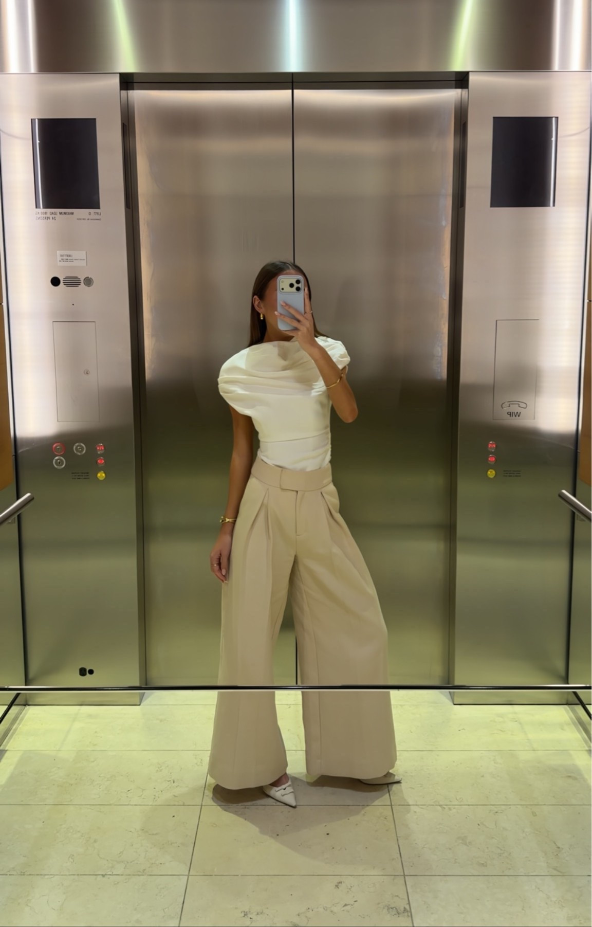 top is from enesa the label xx i wear an XXS in the pants and they have been taken up

#LTKaustralia #LTKworkwear #LTKspring