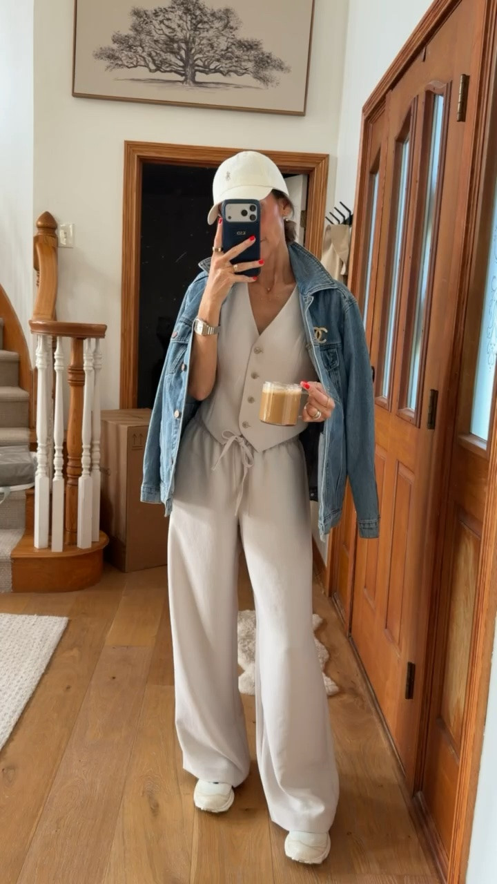 Layering my outfit with a light oversized jean jacket that has been on repeat ever since it arrived! Ties everything together perfectly

#LTKActive #LTKootd #LTKSeasonal