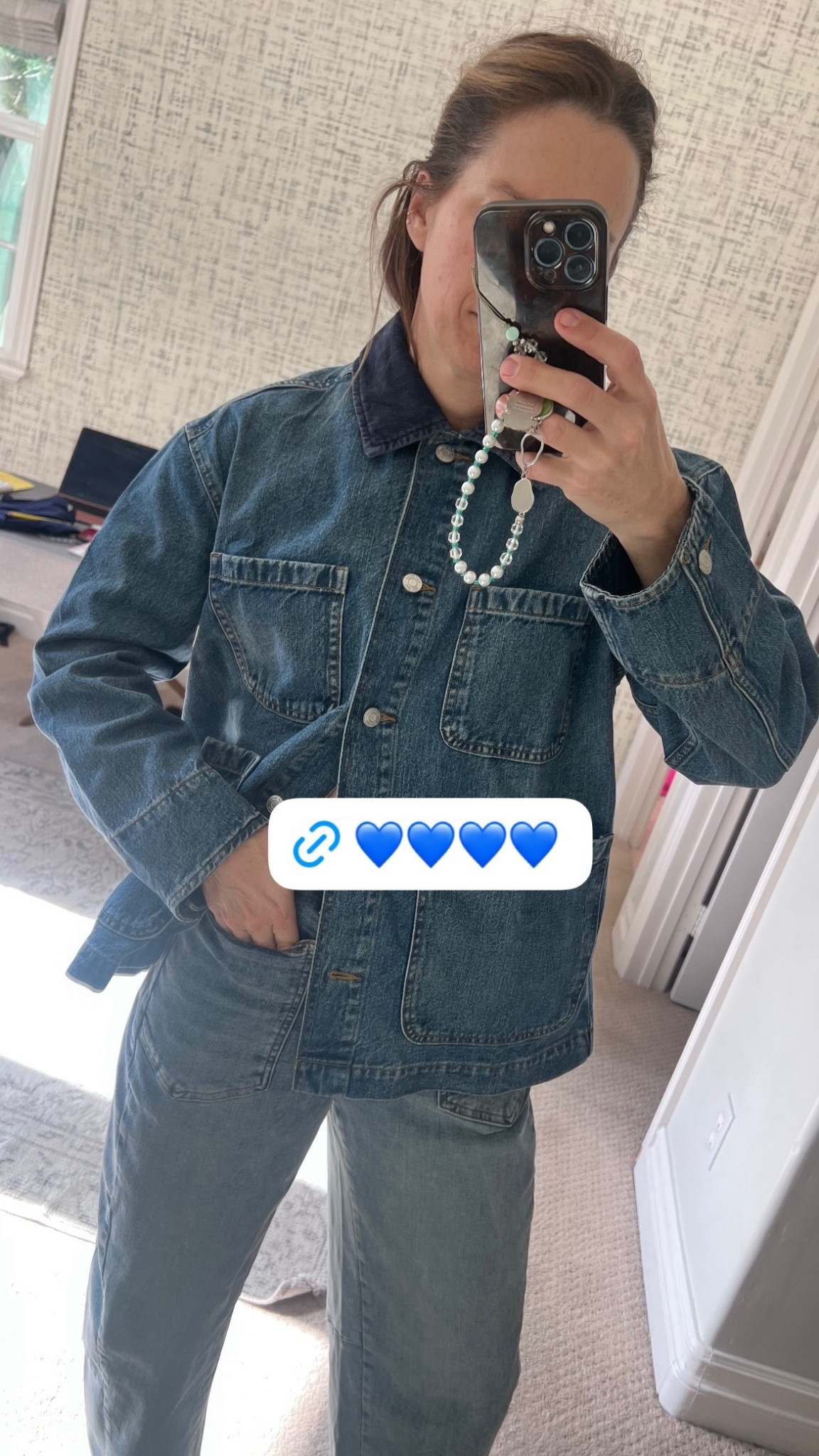 @Ruti denim barn jacket, denim Work jacket, denim chore jacket, barn jacket, cool girl style, 90s style, Carolyn Bessette style ￼

#LTKOver40 #LTKTravel #LTKWorkwear