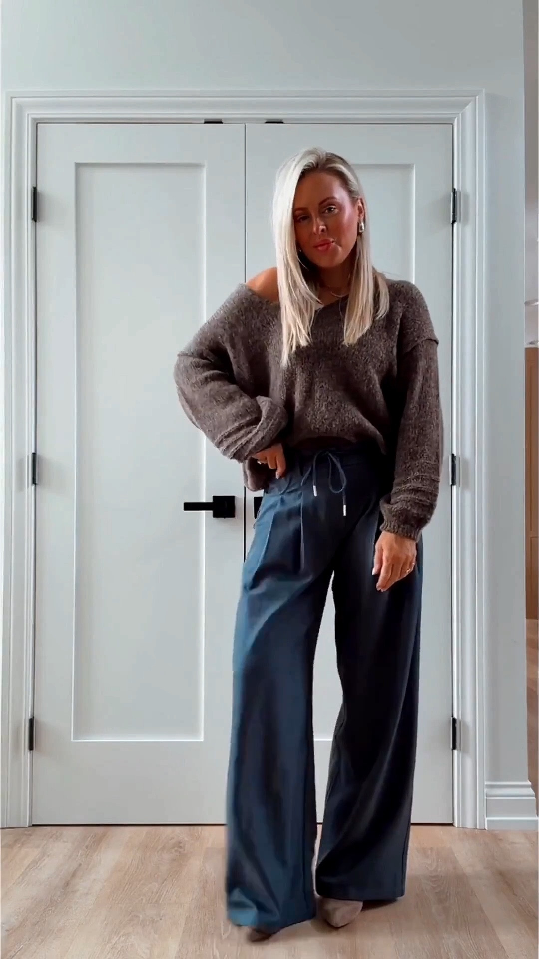 OOTD, wearing smalls. The most elevated track pants 🤍 I’ve worn these nonstop. Elastic in the back, business in the front. Adorable, wear and pack so well, and easy to dress up or down. So good ✨

Track pants. Date night. OOTD. 

#LTKgrwm #LTKootd #LTKTravel